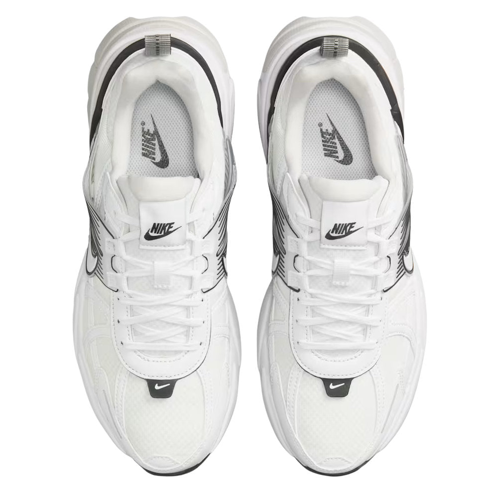 Tênis Nike V2K Run Feminino Branco e Platina Retro Y2K HF5342 Tamanho 38