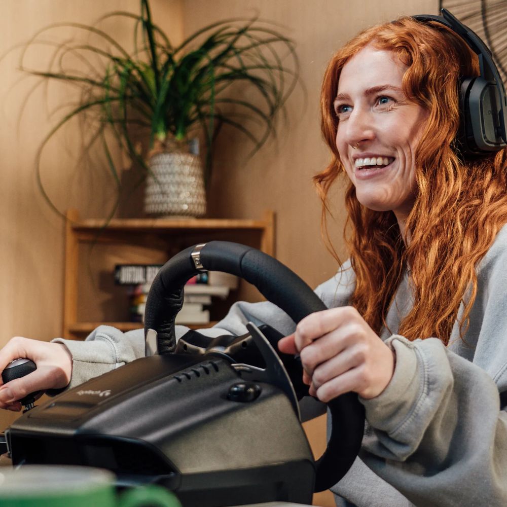 Volante Logitech G920 Driving Force, Force Feedback, Pedais Ajustáveis, USB, Compatível com Xbox One e PC