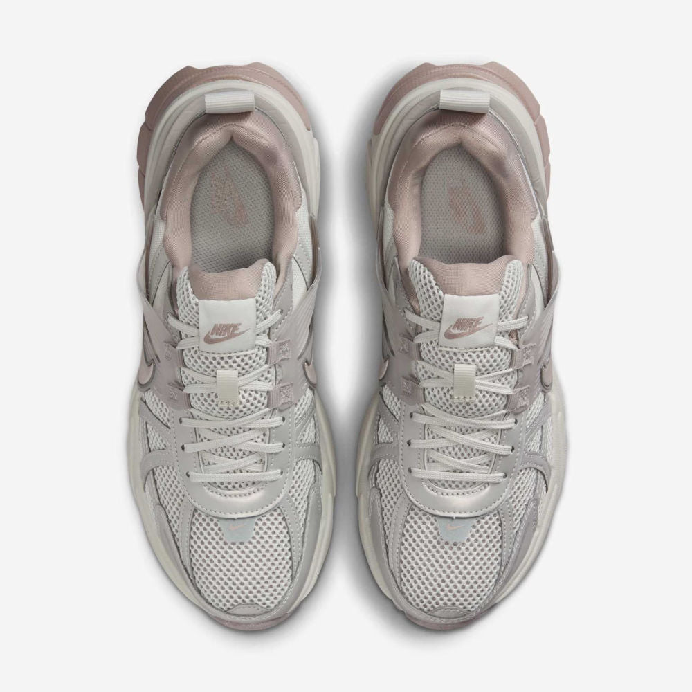 Tênis Nike V2K Run FD0736-011, Tamanho 38, Cabedal Respirável, Entressola Amortecida - Cinza Maltado