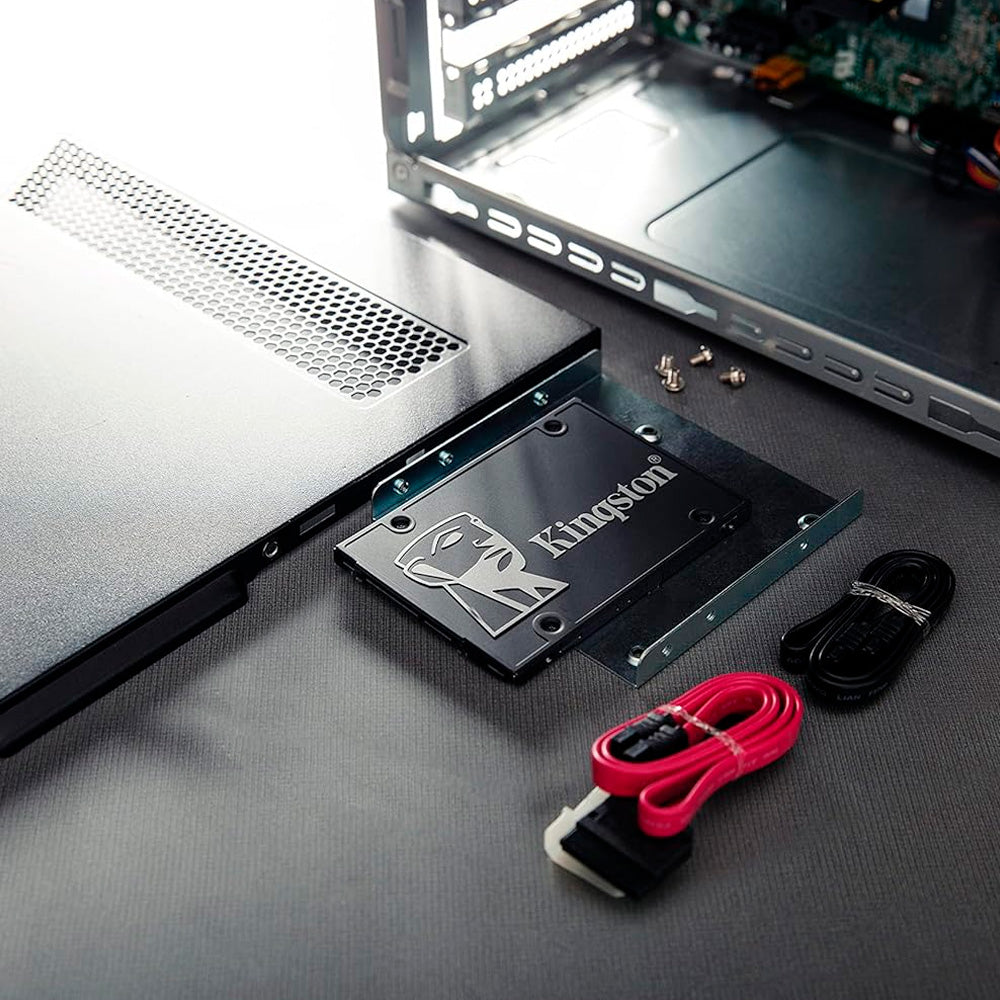 SSD Kingston 512GB, KC600, SATA III, Leitura 550MB/s e Gravação 520MB/s, SKC600/512G