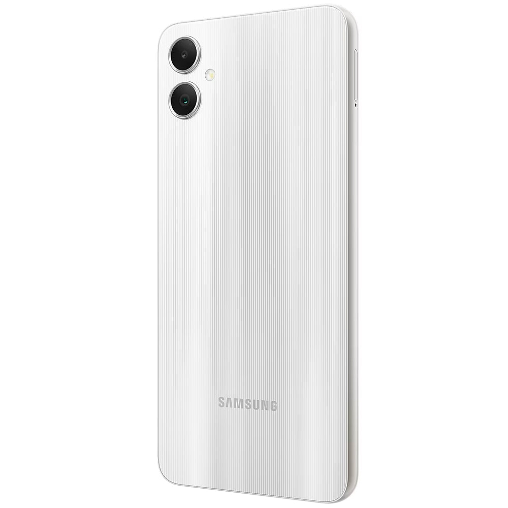 Smartphone Samsung Galaxy A05 Prata 128GB, 4GB RAM, Octa-Core, Bateria 5000mAh, Tela Infinita de 6.7" Câm Traseira Dupla