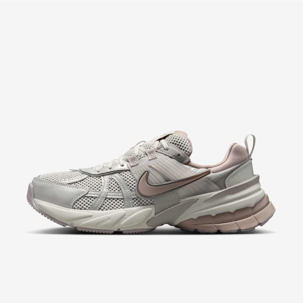 Tênis Nike V2K Run FD0736-011, Tamanho 38, Cabedal Respirável, Entressola Amortecida - Cinza Maltado