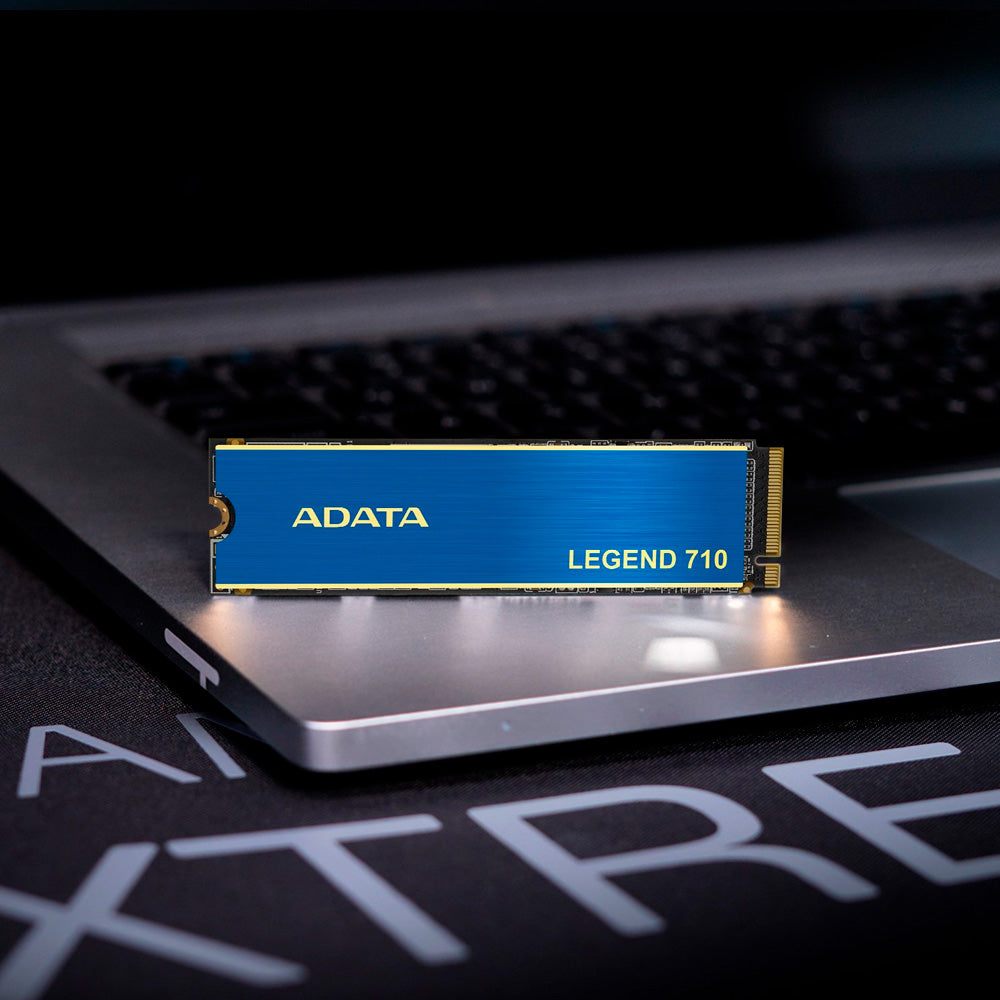 SSD M.2 NVMe Adata 256GB Legend 710, 2280 PCIe GEN3x4 NVMe 1.4 Leitura 2.400 MB/s Grav. 1.800 MB/s Azul ALEG-710-256GCS