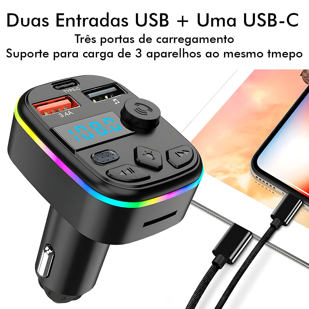 Carregador Veicular Com Duas Entradas USB e Uma USB-C, Suporta Cartão de Memória, Com Função Atender Chamadas
