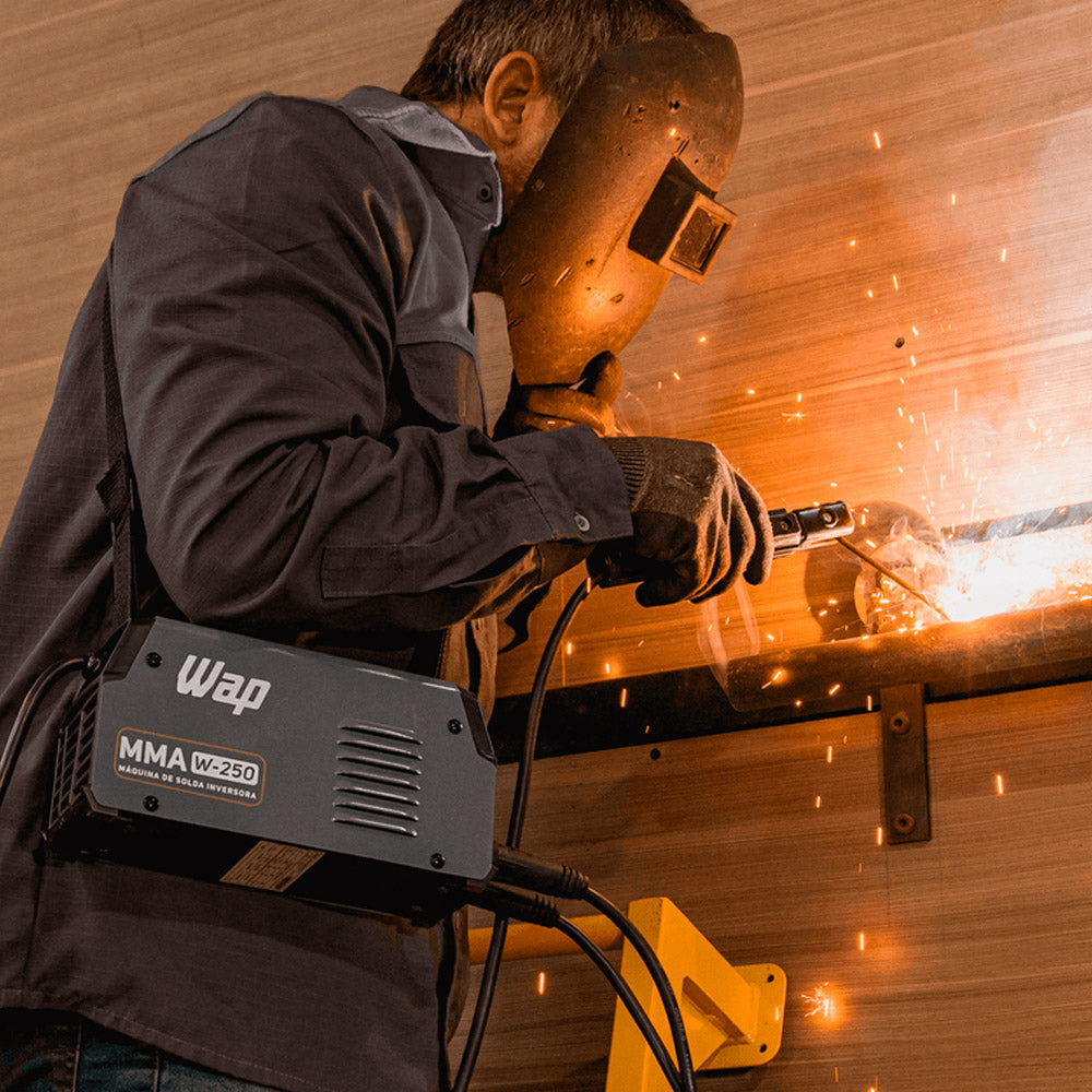Máquina de Solda Inversora MMA W250 WAP Com Display Digital e Função VRD, Portátil, Solda Eletrodos de Até 4mm Bivolt