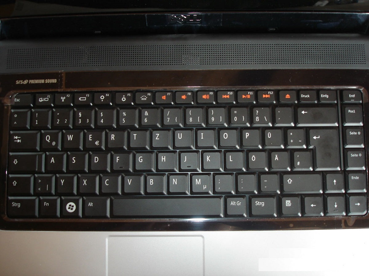 MOLDURA COM TECLADO DO NOTEBOOK DELL SRS PREMIUM SOUND