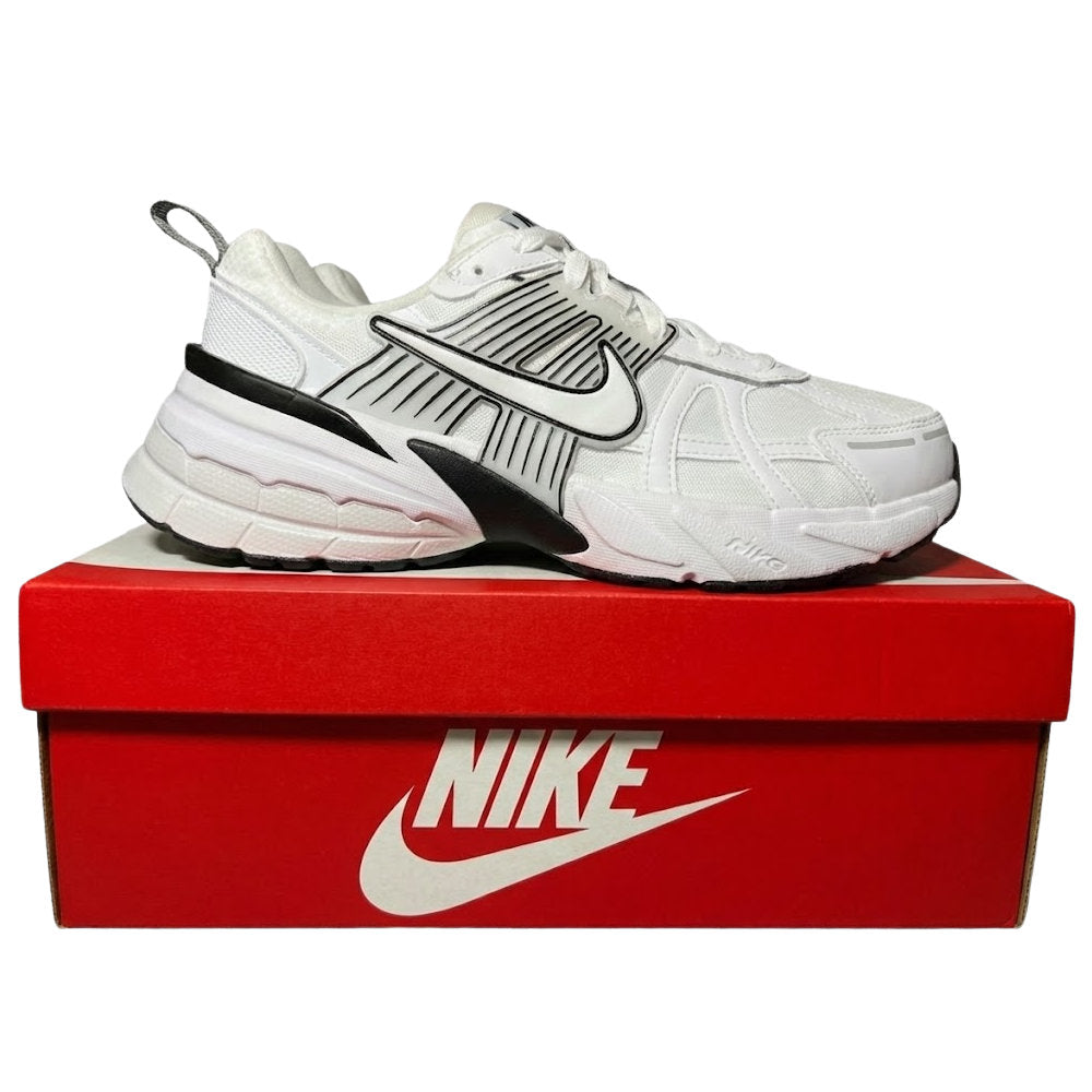 Tênis Nike V2K Run Feminino Branco e Platina Retro Y2K HF5342 Tamanho 38