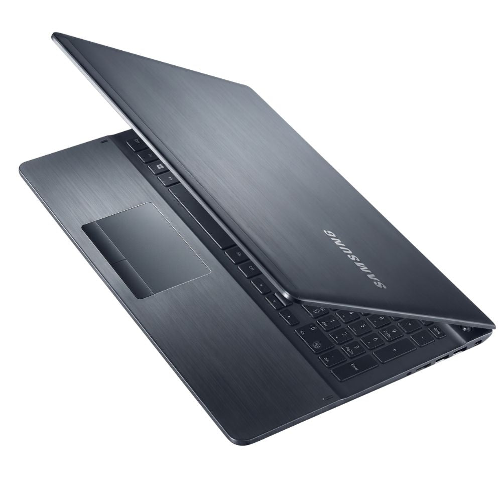Notebook Samsung NP470R4E Intel Core i5 3ª Geração 14" 8GB RAM SSD 256GB C/Fonte - Seminovo