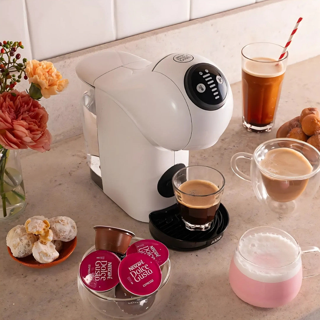 Cafeteira Expresso Nescafé Dolce Gusto, Arno, Genio S Basic DGS1, 220V, Branco